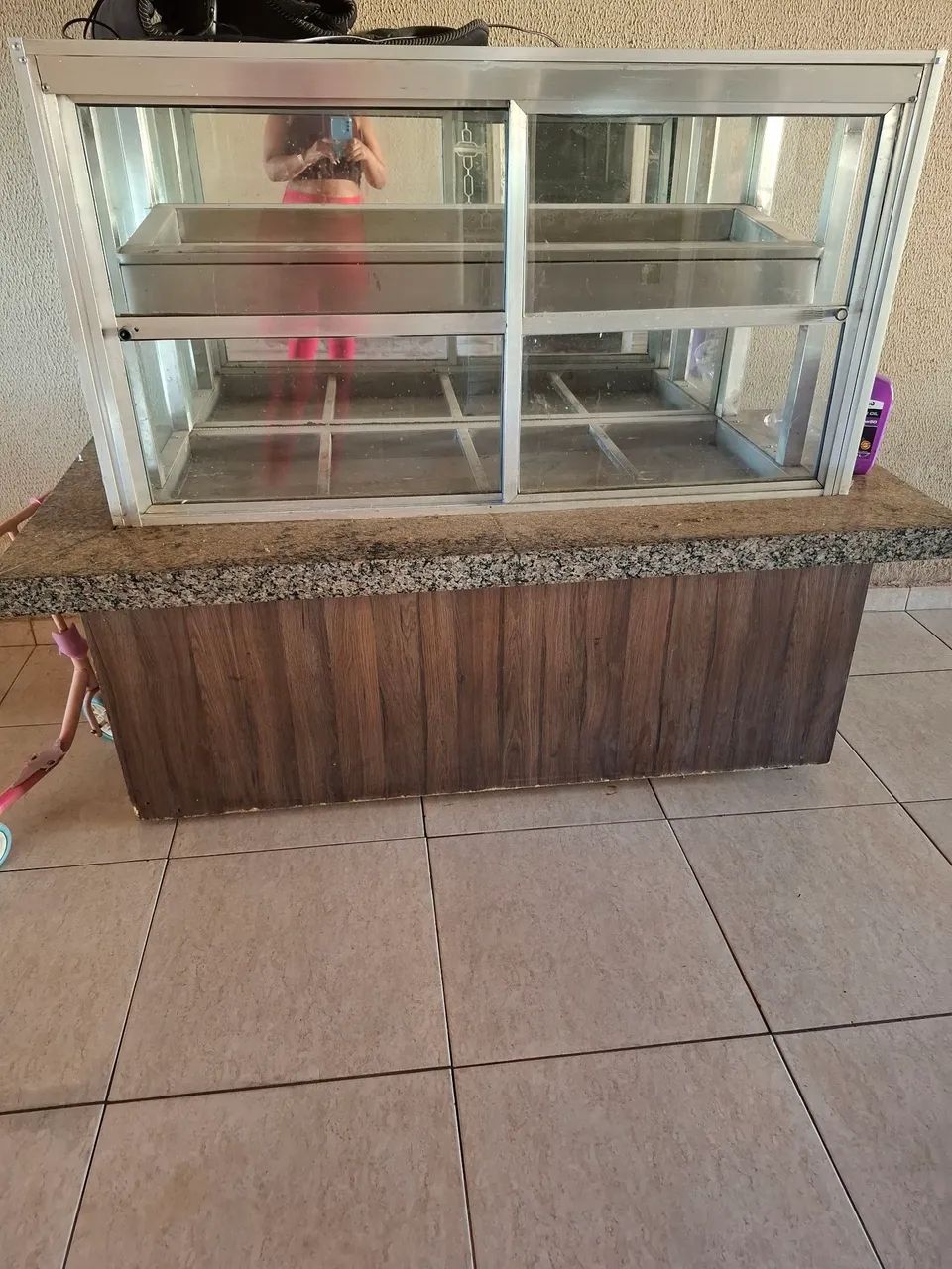 Expositor de espetinho refrigerado