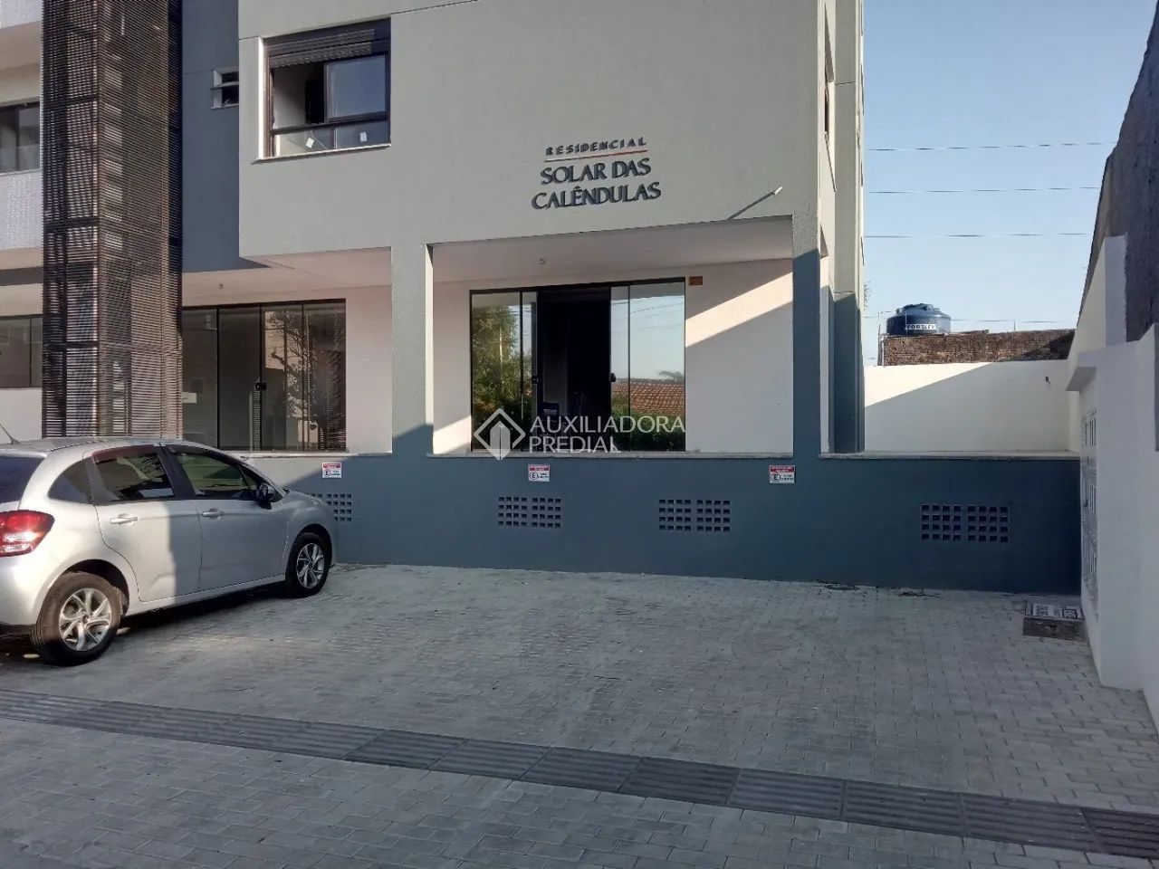 LOJA EM RUA PRÓXIMA A AVENIDA PRINCIPAL DO BAIRRO INGLESES - Foto 2