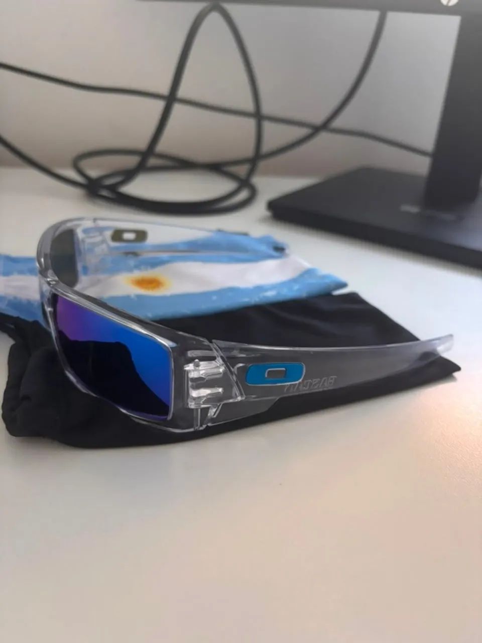 Óculos De Sol Oakley Gascan Transparente Com Lentes Prizm - Foto 3
