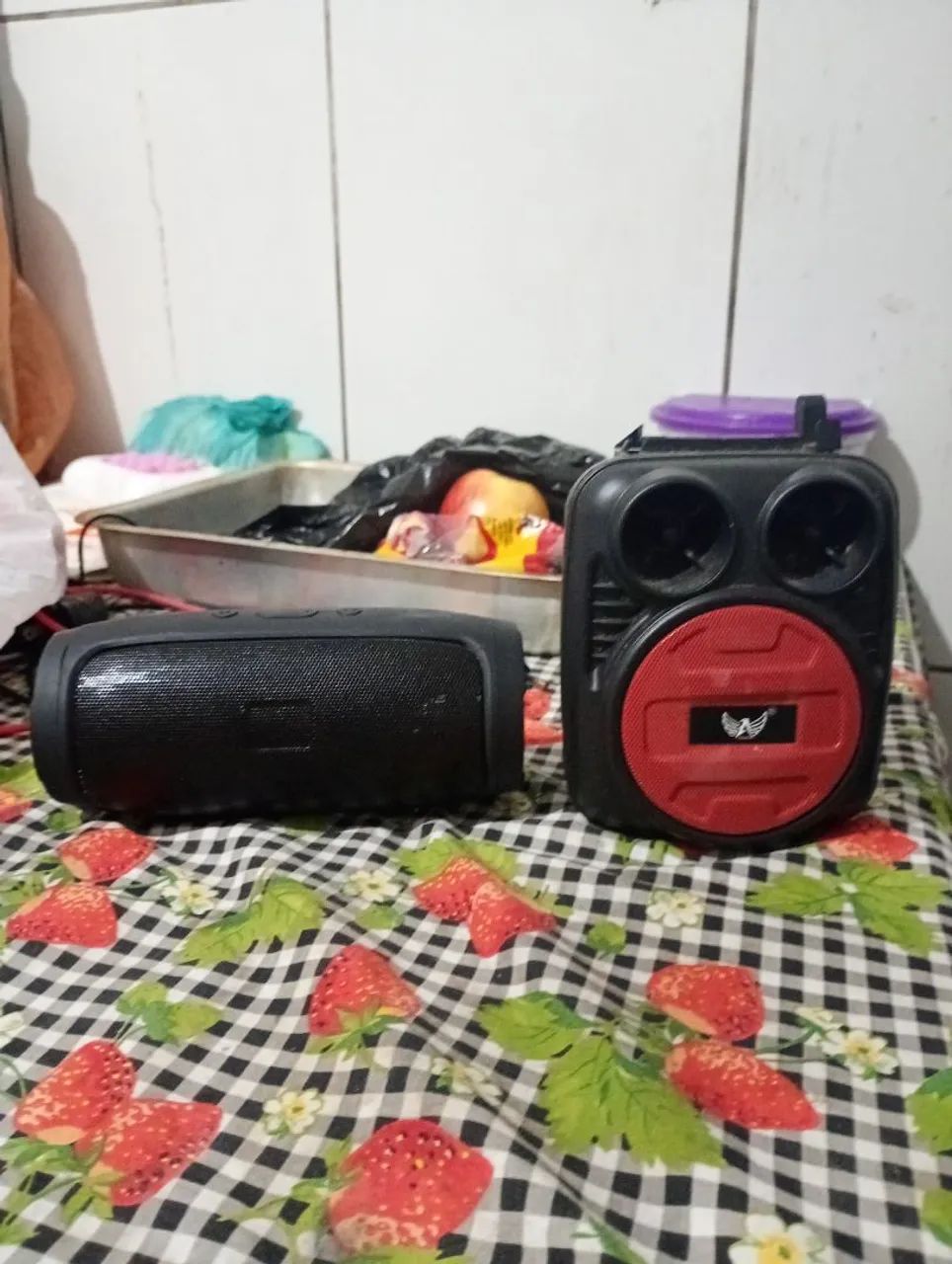 Vende-se 2 rádios JBL e Al... 