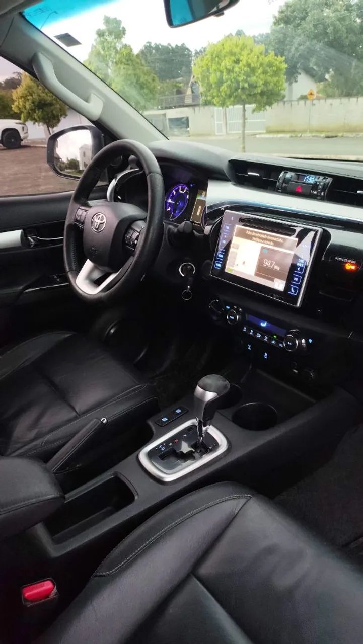 Toyota Hilux CD 4X4 2.8 DIESEL AUT. 2016
