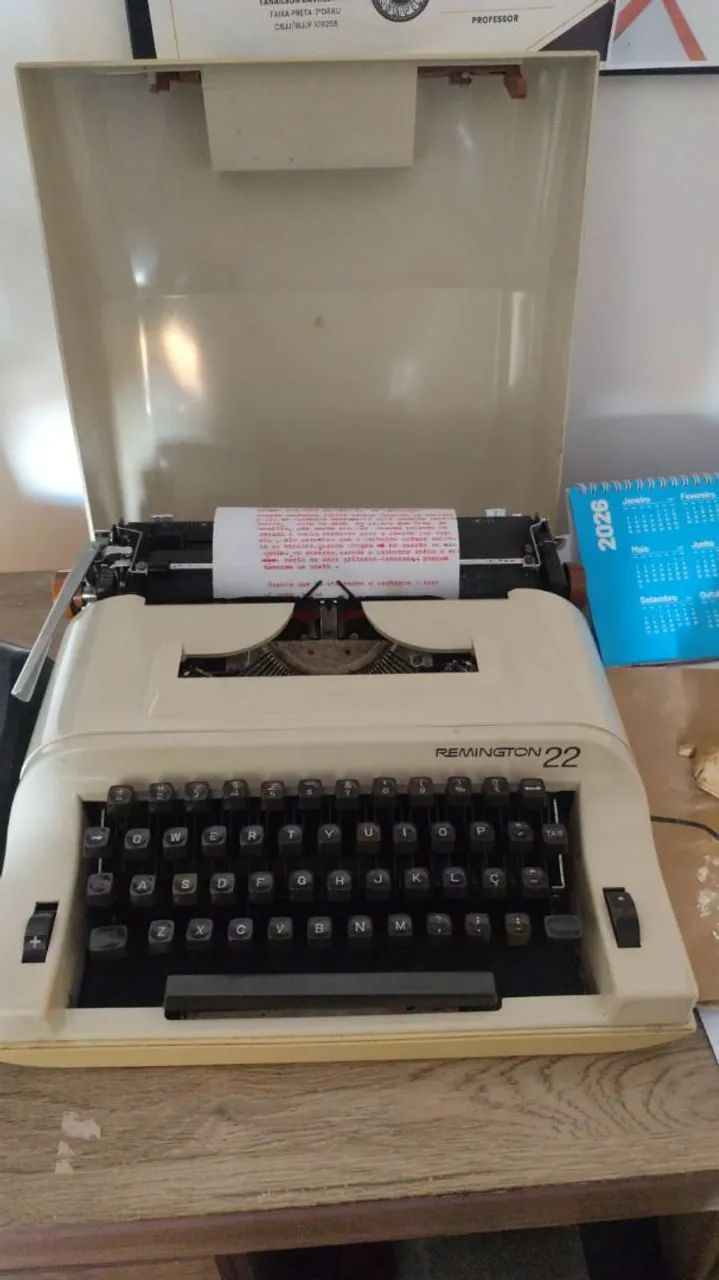 Máquina de escrever - Foto 2