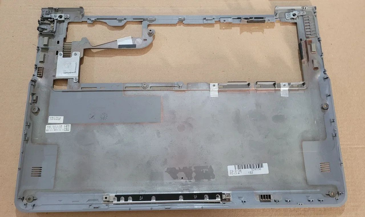 Tampa inferior p/ SAMSUNG NP530U3C / NP530U3B / NP535U3C / NP540U3C<br>NP530U3C - Foto 2