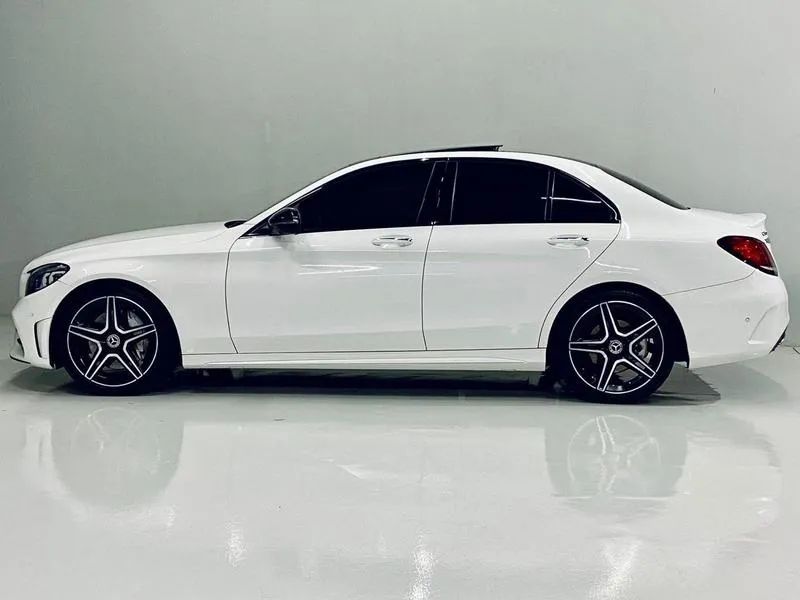 Mercedes-Benz C-300 2020