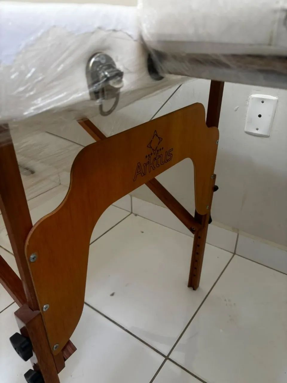Vende-se maca estética corporal e e facial   - Foto 5