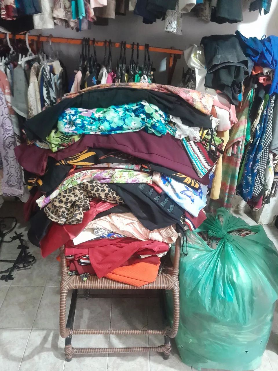 Roupas de brecho