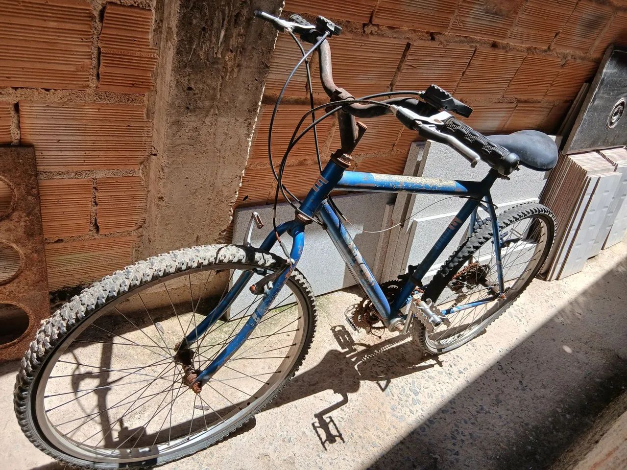 Bicicleta  para tirar peças 