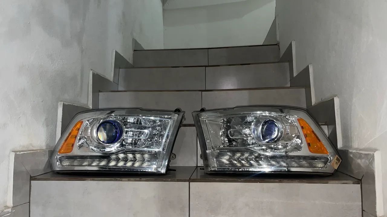 Vendo par de farol