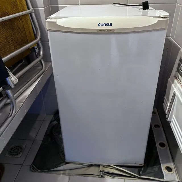 Frigobar branco usado em excelente estado - Foto 2