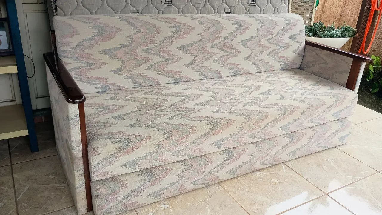 Sofá cama antigo 