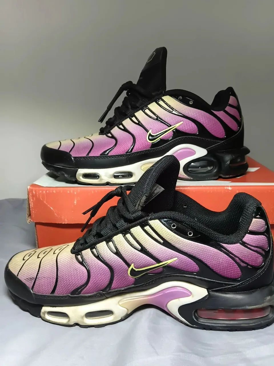 Air max tn roxo e bege
