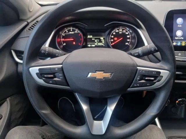 Chevrolet Onix Plus LT 1.0 12V TB Flex Mec. 4P, foto 10 de 17
