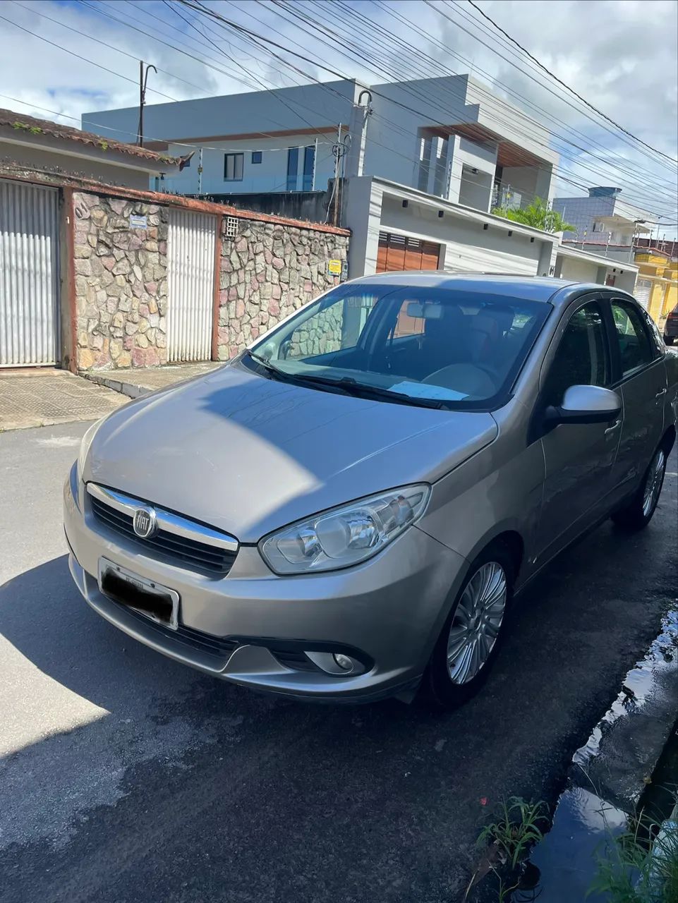 Fiat Grand Siena Grand Siena ESSENCE 1.6 Flex 16V 2013