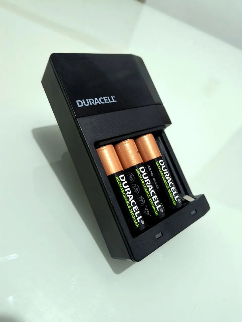 Carregador de Pilhas Duracell
