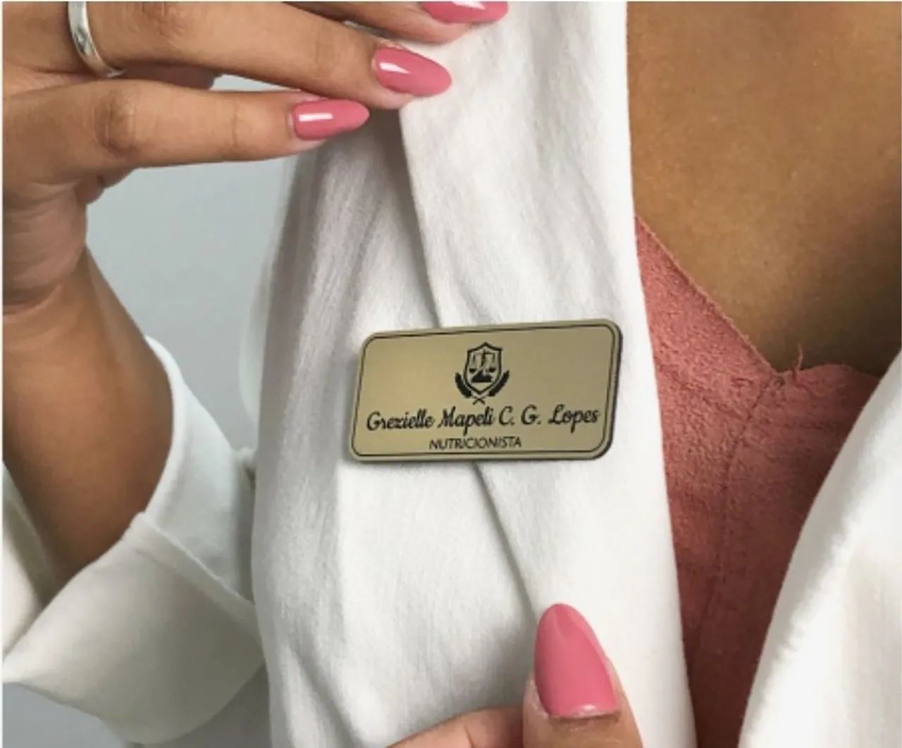 Bóton Personalizado 5,5x2,5cm - Profissional, Elegante e Sob Medida