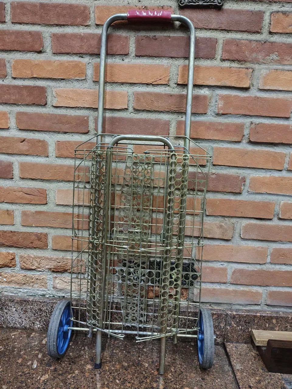 Carrinho de feira dobrável de ferro 