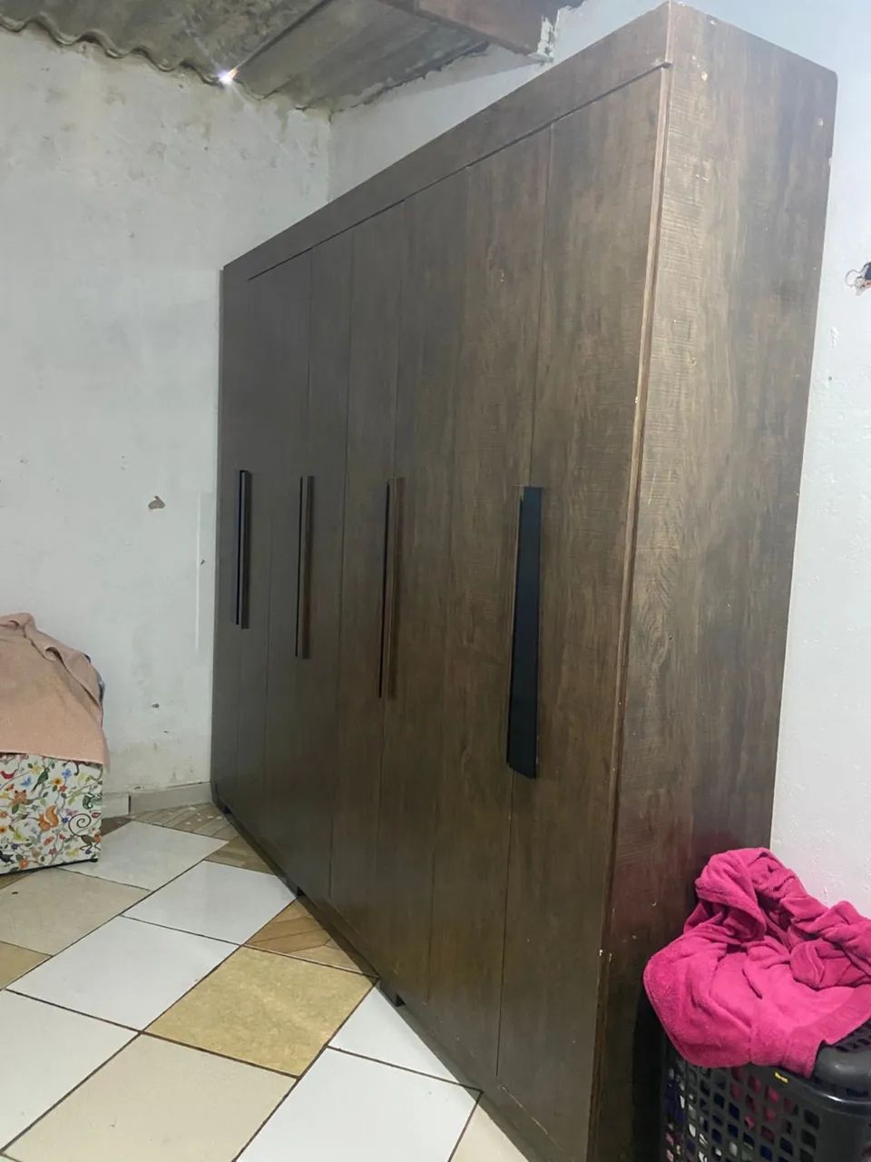 Vendo guarda roupa 650