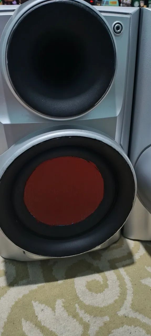 PAR DE CAIXAS DE SOM LG METAL BASS PINTADAS COM 560 WATTS RMS DE POTÊNCIA.  - Foto 3