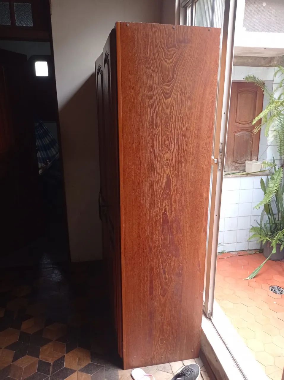 Guarda roupa de madeira  - Foto 3