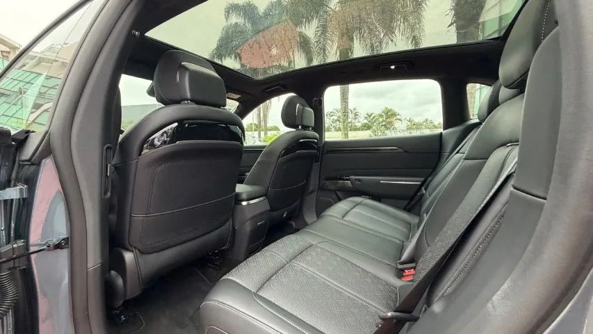 Zeekr 7X Flagship AWD, foto 14 de 15