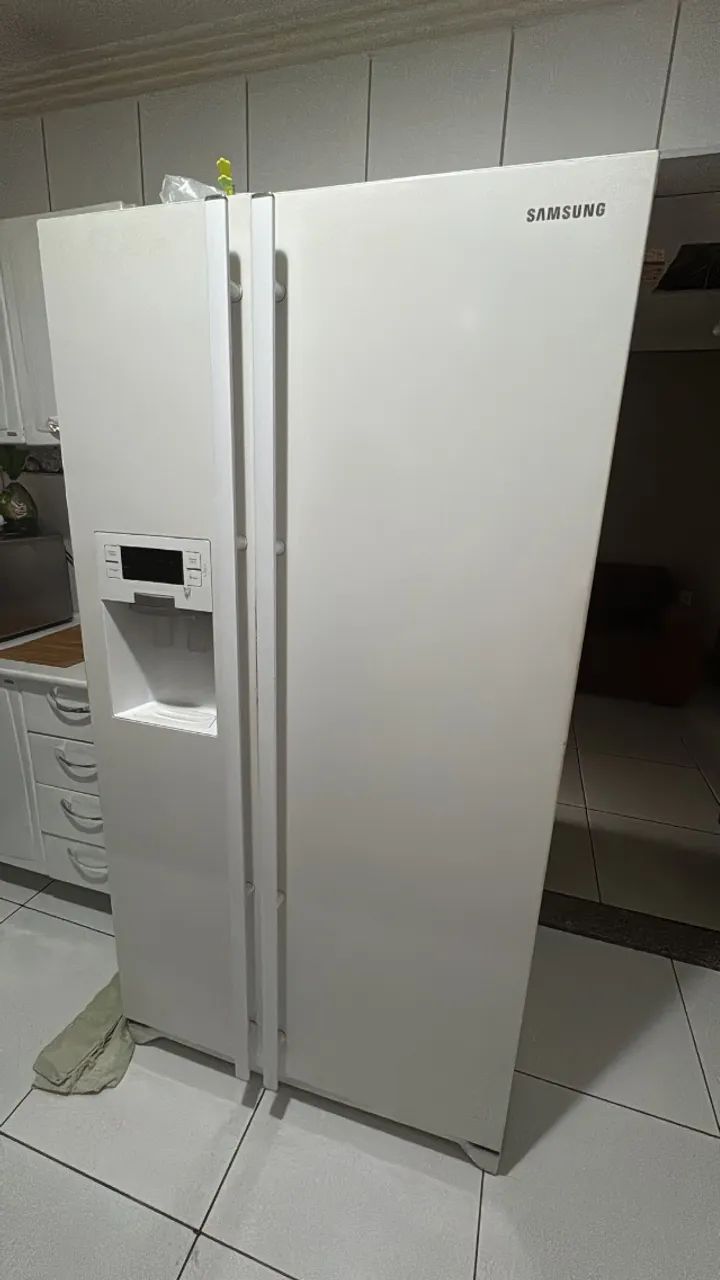 Geladeira Side by Side