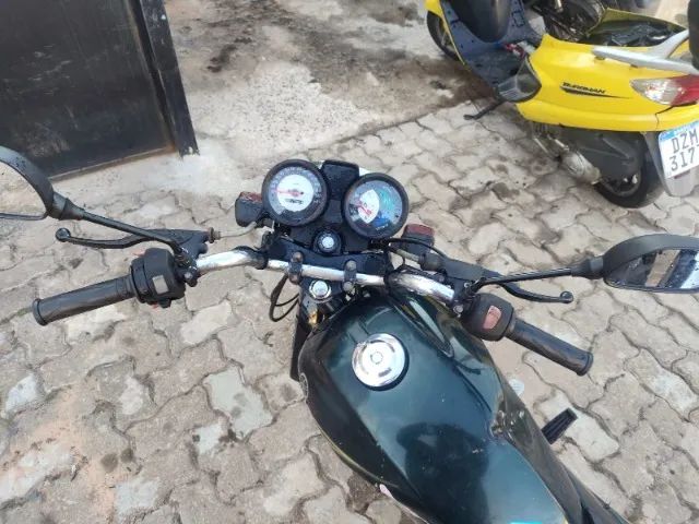 YBR 125  - Foto 2