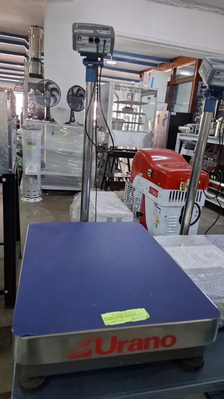 8132 BALANÇA URANO COM COLUNA E COM BATERIA
