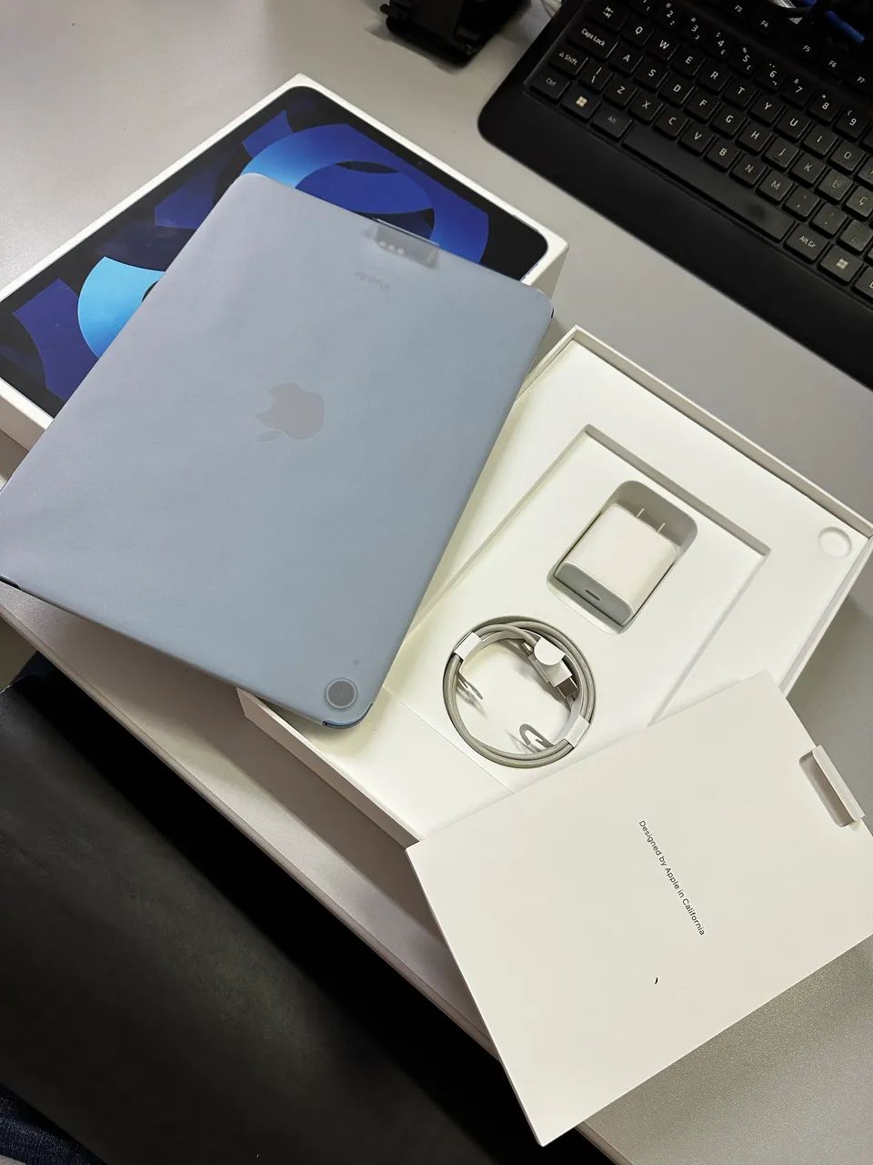 iPad Air M1 - 5ª Ger 64GB NOVO - Foto 2