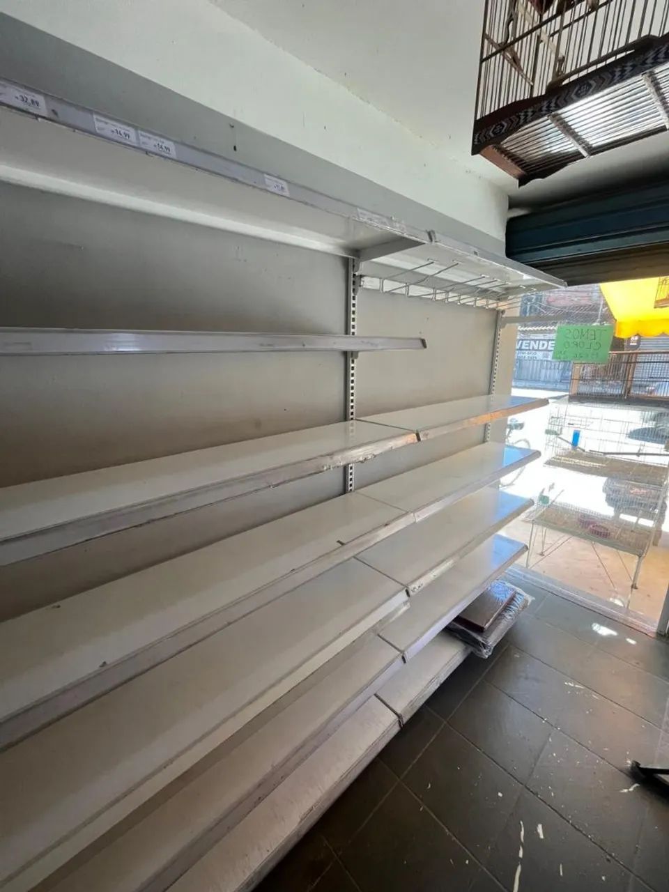 Vendo porta palhet para lojas em geral  - Foto 4
