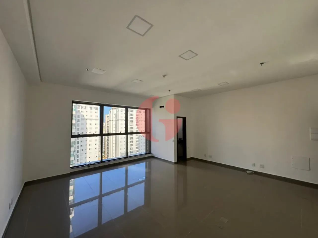 Sala comercial para locação com 1 banheiro e 38m² - Jardim Aquarius - Foto 2