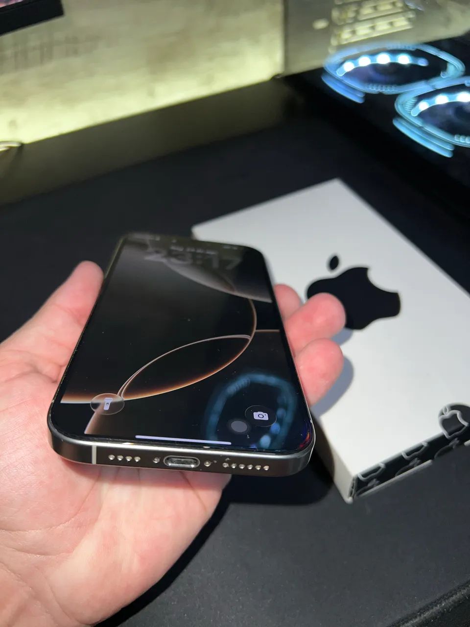 iPhone 16 Pro Max 512GB - Foto 2
