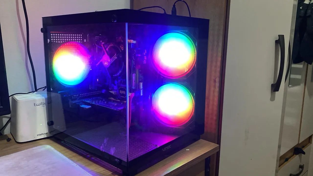 PC GAMER COM LED RGB - $250 - Foto 3