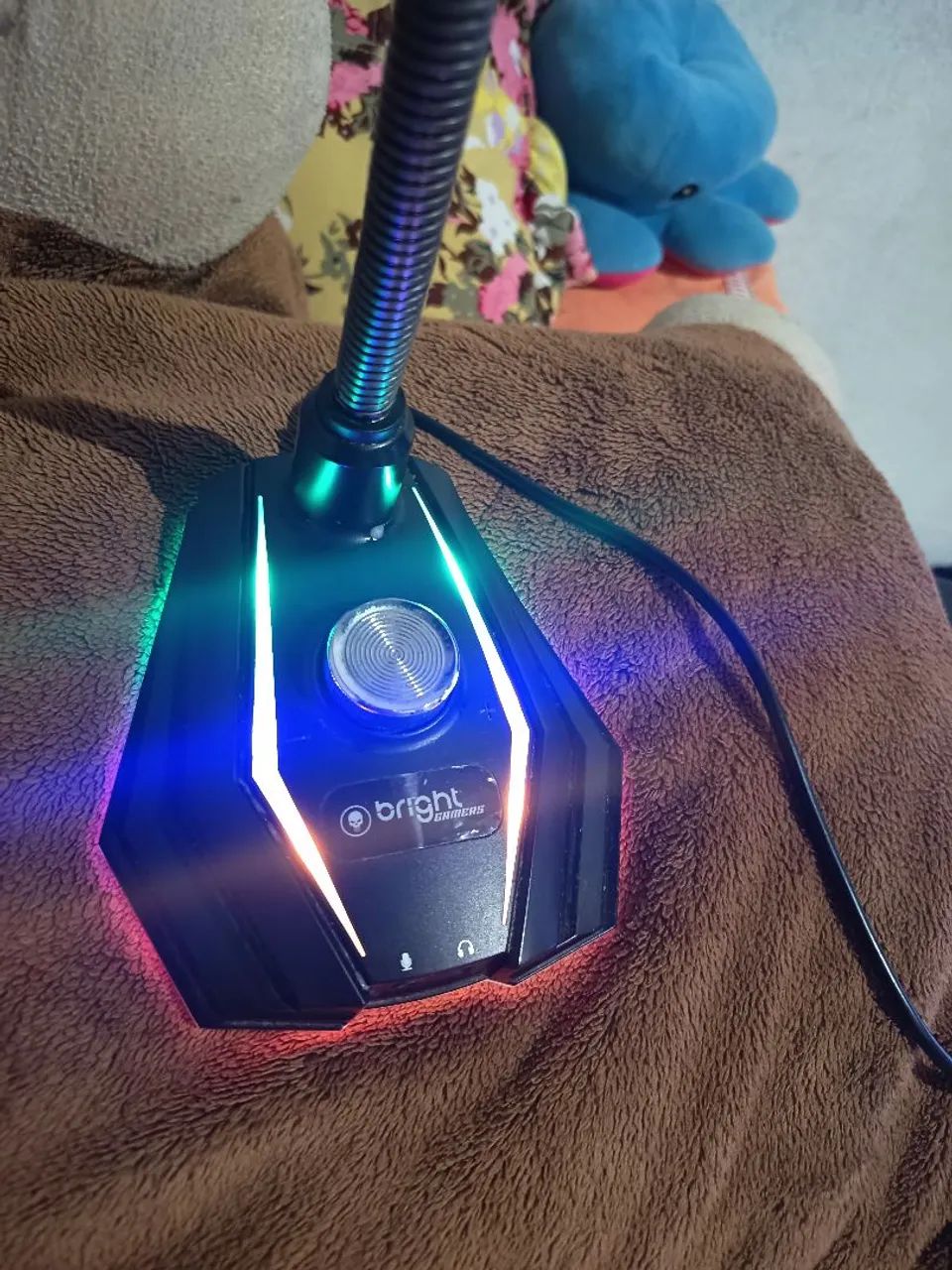 Microfone gamer de mesa ajustável 