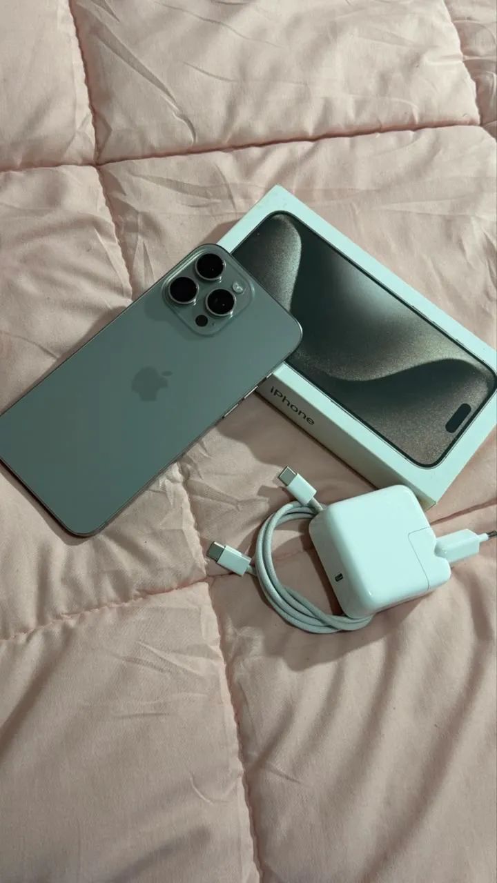 iPhone 15 pro Max 256 - Foto 2