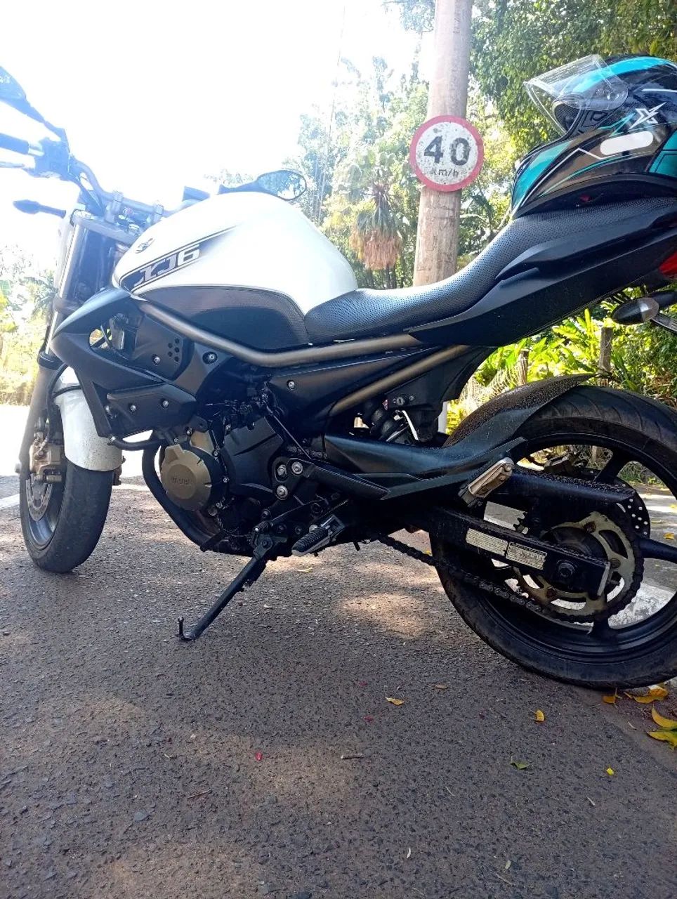 XJ6 N 2010 600cc 4 Cilindros - Foto 2