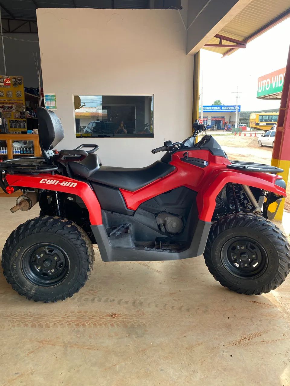 Quadriciclo can am 570 4x4 - Foto 4
