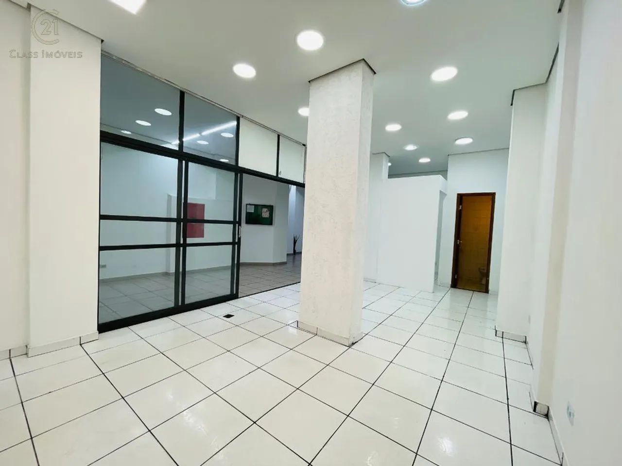 Sala para alugar em Londrina, Centro, com 51 m², Residencial Villa Lobos - Foto 4