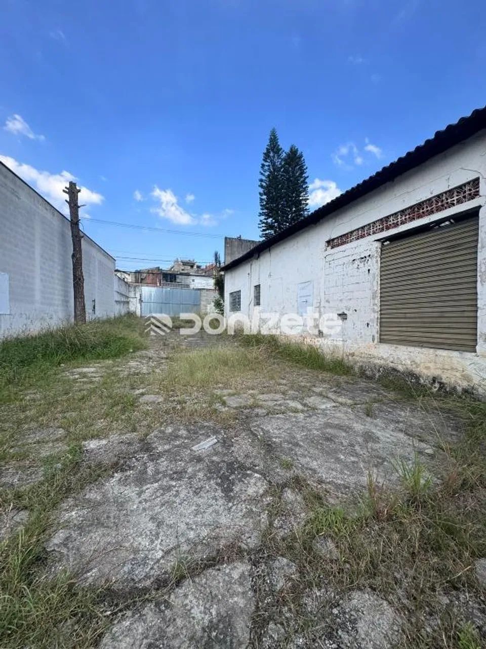 Salão Comercial para Aluguel em Santo André (Jd. Santo André CDHU) | 600m² - Foto 2