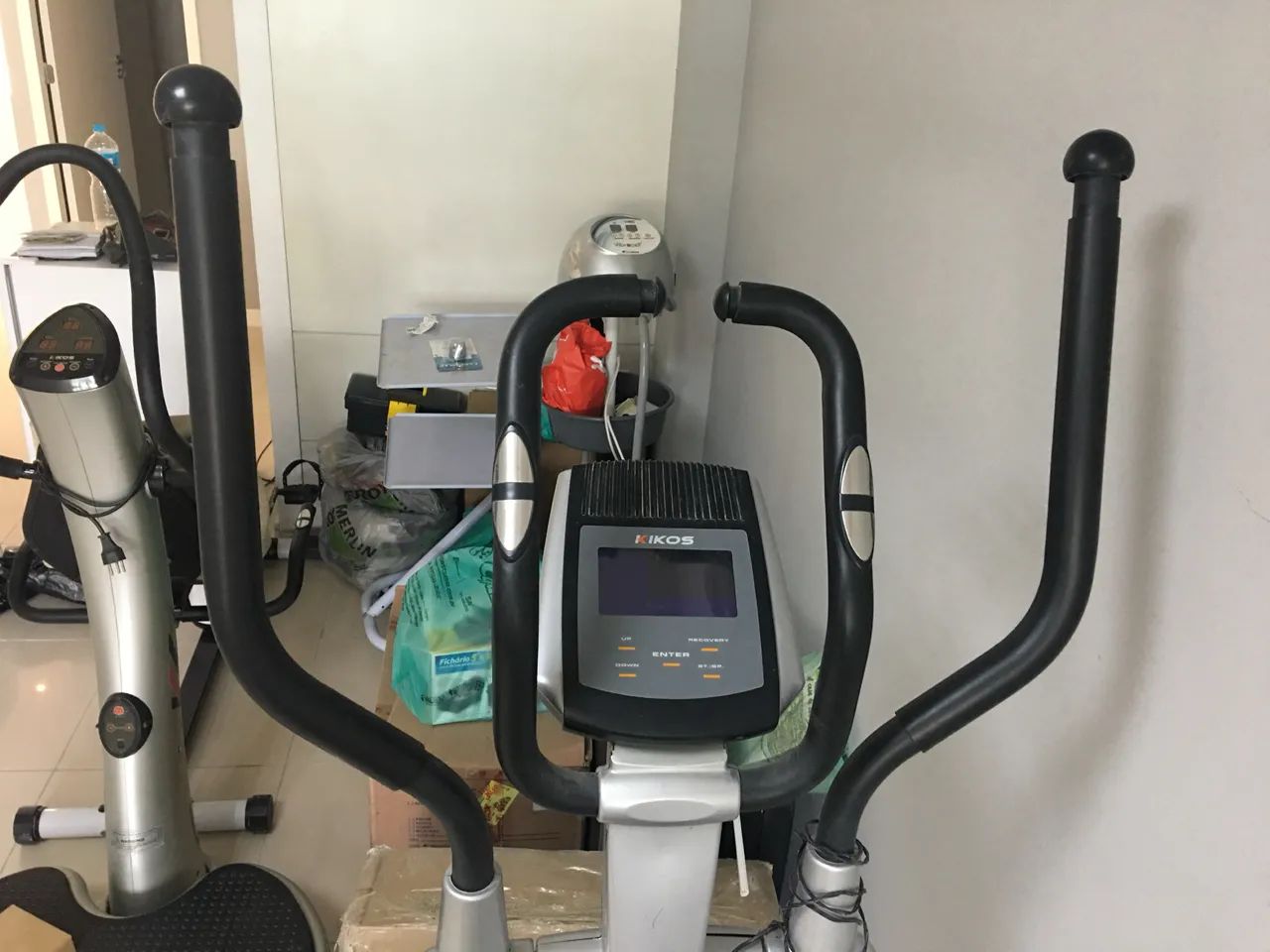 Elíptico Kikos 9200 Eletromagnético  - Foto 3
