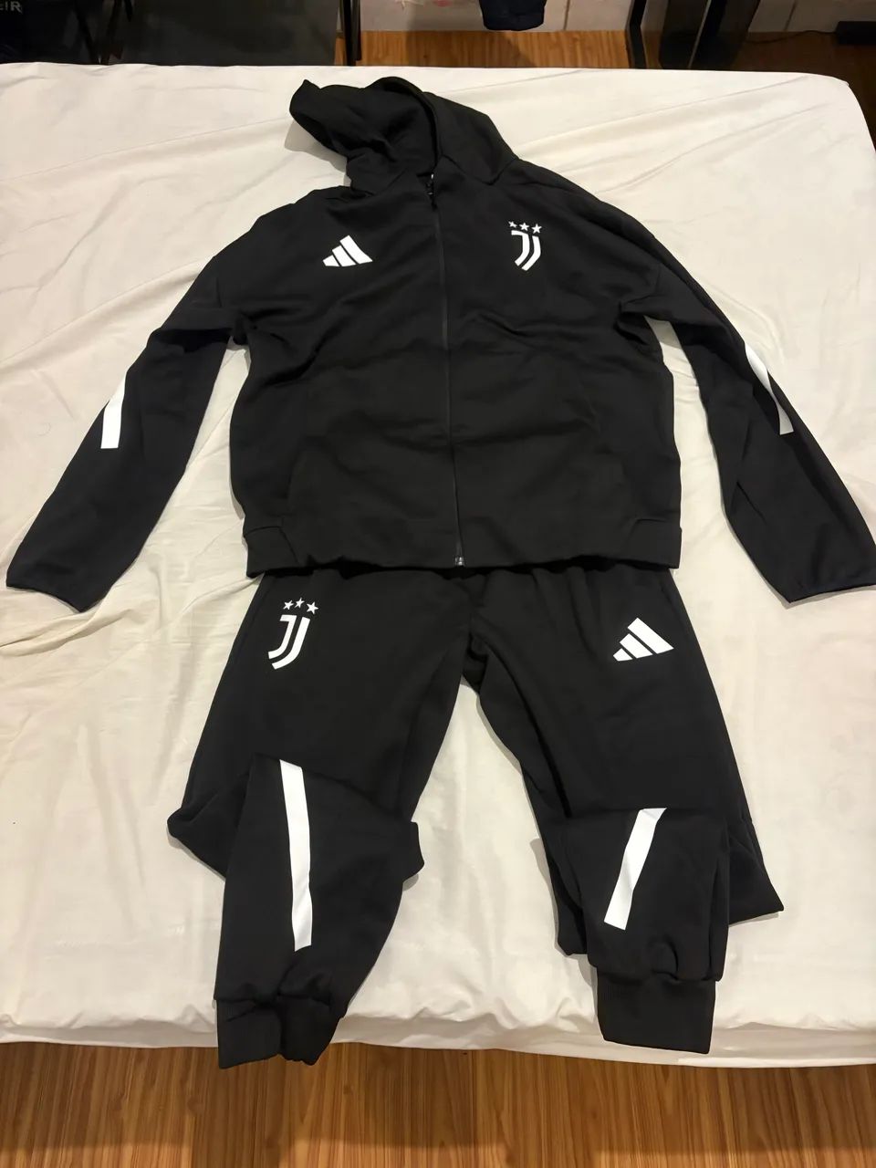 CONJUNTO JUVENTUS DE FRIO
