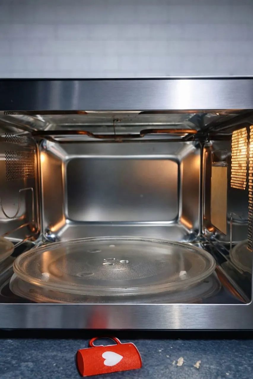 MICRO-ONDAS ELECTROLUX /de Inox com Grill  - Foto 3