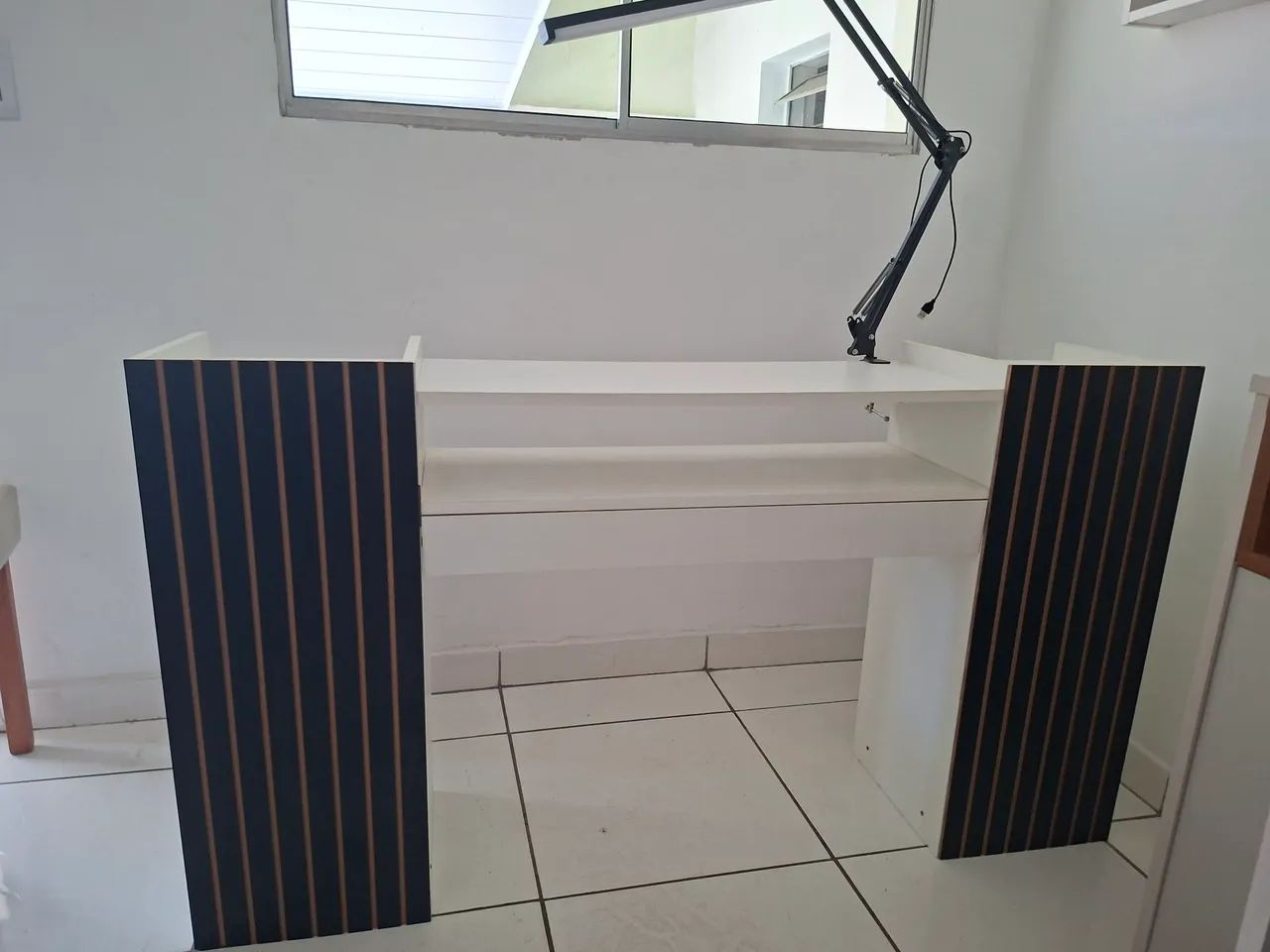 Mesa de manicure pra unha de gel - Foto 3