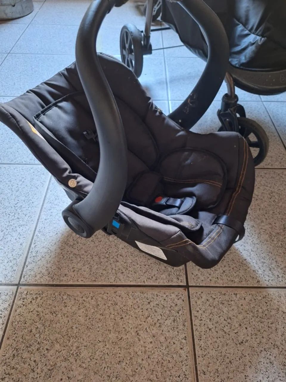 Carrinho de bebe+bebe conforto 