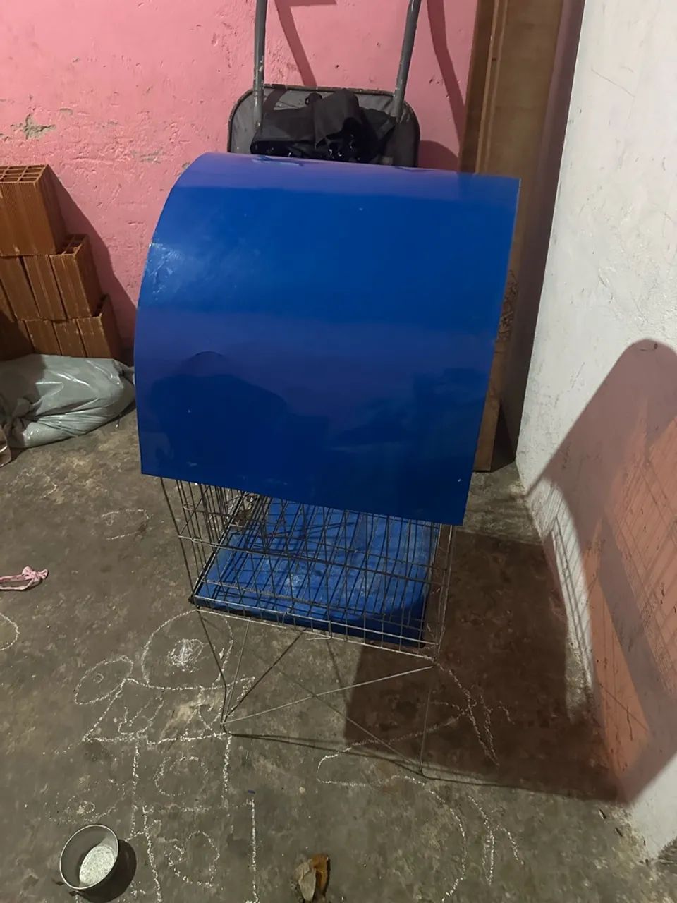 Gaiola para papagaio semi nova  - Foto 3