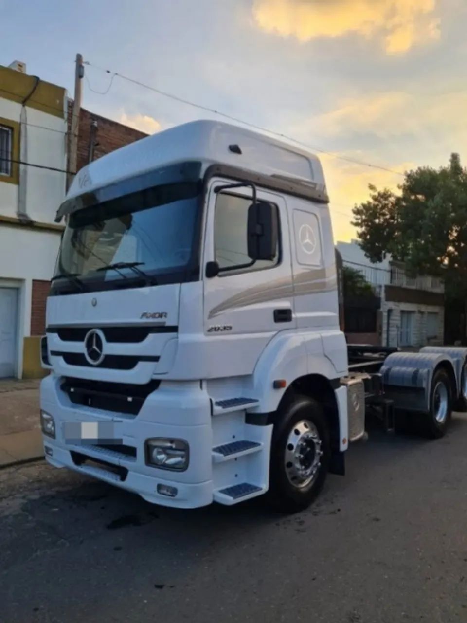 Mb axor 2035 6x2 ano 2012