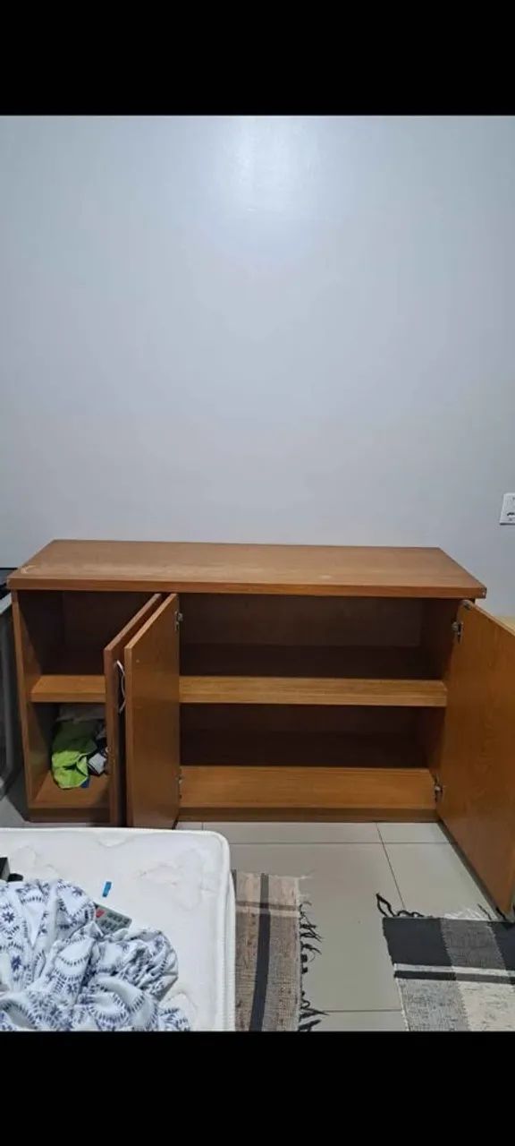 Balcão Buffet / Armário Multiuso de Madeira - Ótimo Estado - Foto 2
