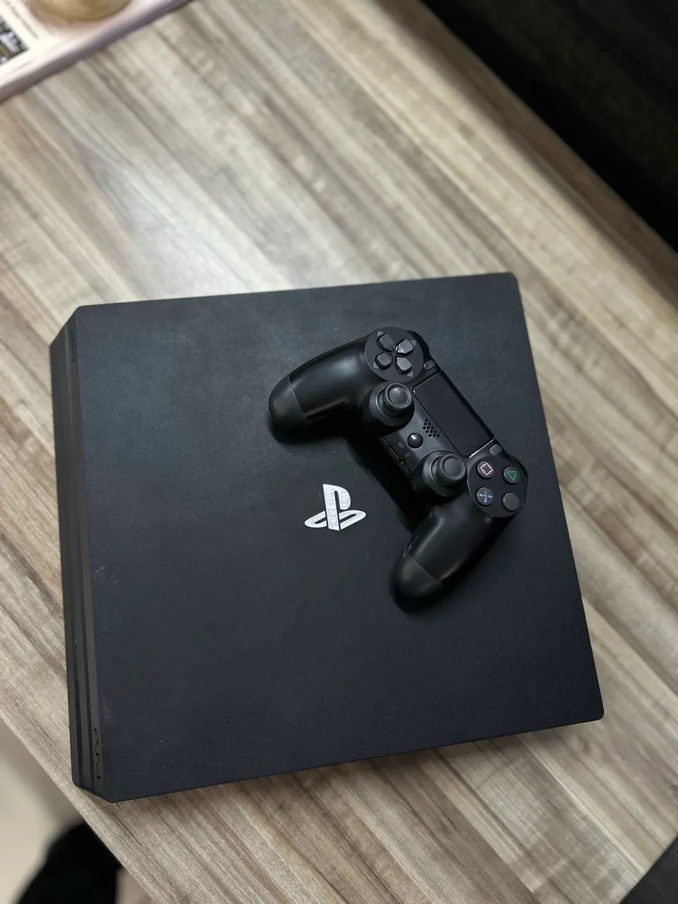 Vendo PlayStation 4 Pro  - Foto 3