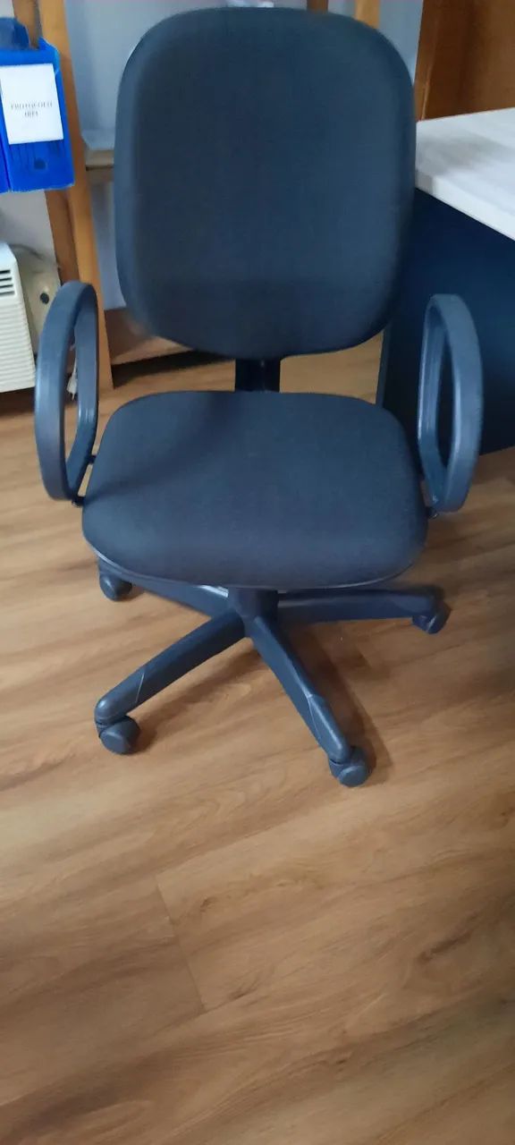 Cadeiras de escritório,  giratórias 
