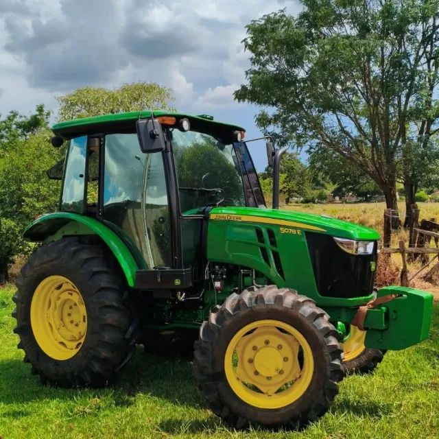 John Deere 5078E 4x4 