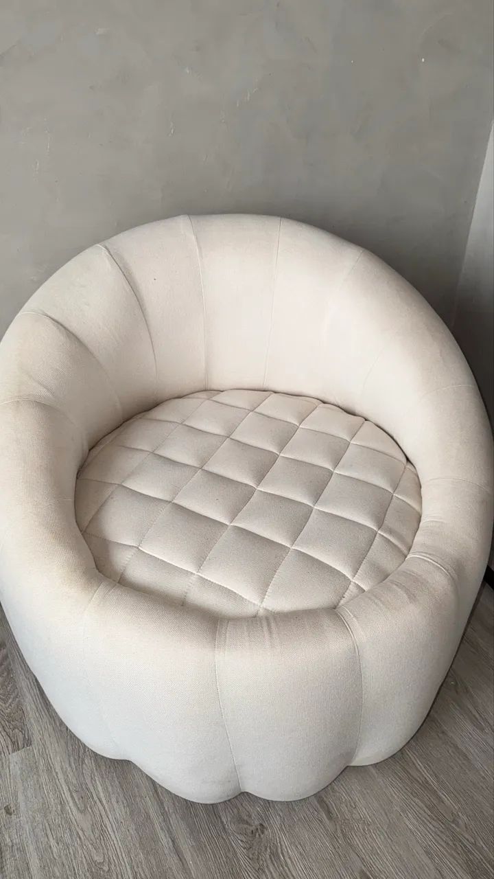 Poltrona orgânica em linho 